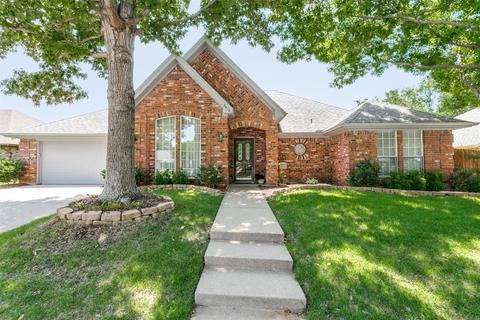 2416 Woodfield Way, Bedford, TX 76021