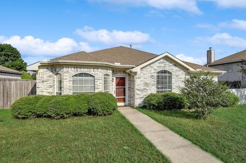 10409 Holly Grove Dr, Fort Worth, TX 76108