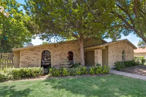 6308 N Jim Miller Rd, Dallas, TX 75228