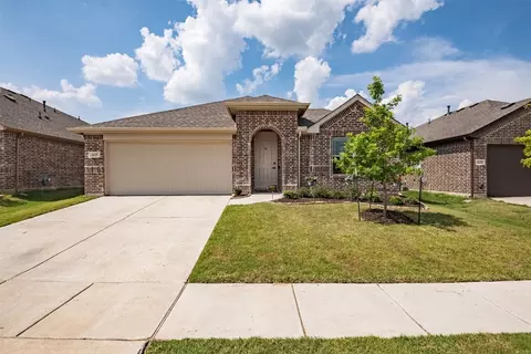 1125 Nighthawk Trl, Alvarado, TX 76009