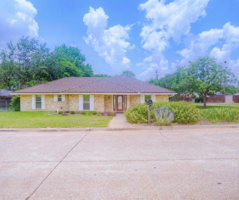 1041 Wilshire Dr, Trophy Club, TX 76262