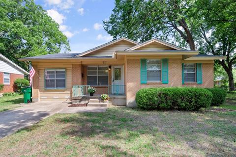 217 Charlotte Ave, Waxahachie, TX 75165