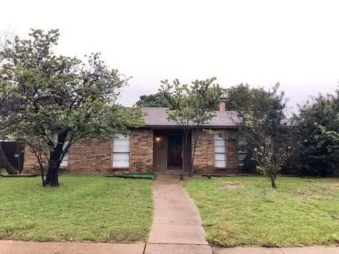 7315 Emory Oak Ln, Dallas, TX 75249