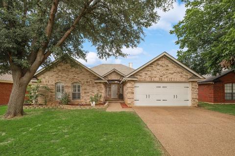 7924 Clear Brook Cir, Fort Worth, TX 76123