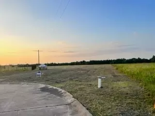 1545 Raintree Dr, Lancaster, TX 75146