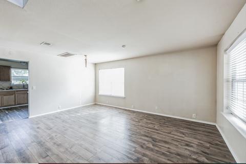 1201 Mule Deer Dr, Arlington, TX 76002 photo 3