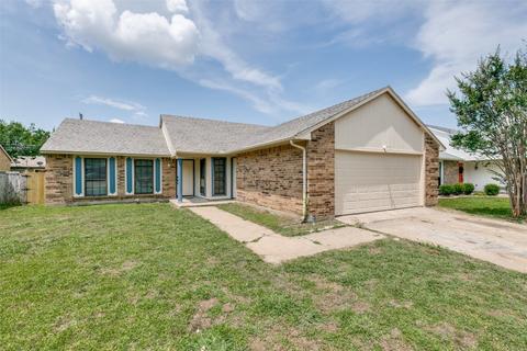 513 Carl C Senter St, Forney, TX 75126