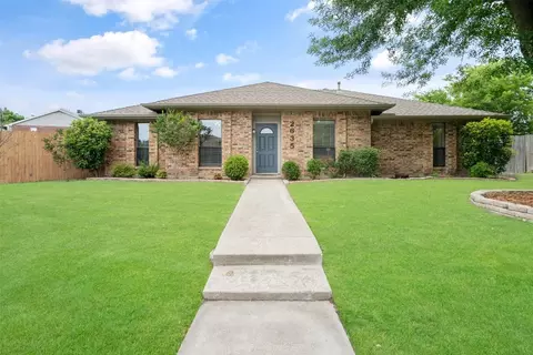2635 Appledale Ln, Dallas, TX 75287