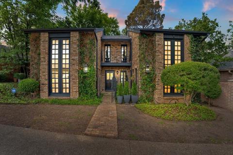 2156 Fountain Square Dr, Fort Worth, TX 76107