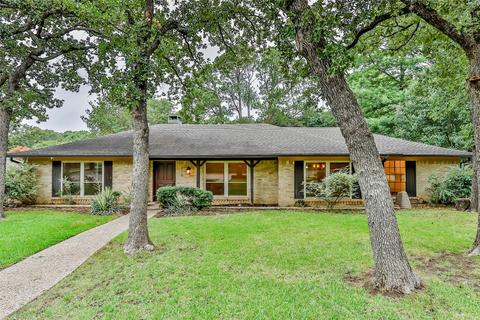 1118 Ridgecrest Cir, Denton, TX 76205
