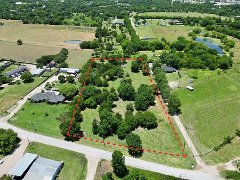 109 Georgia Ln, Seagoville, TX 75159