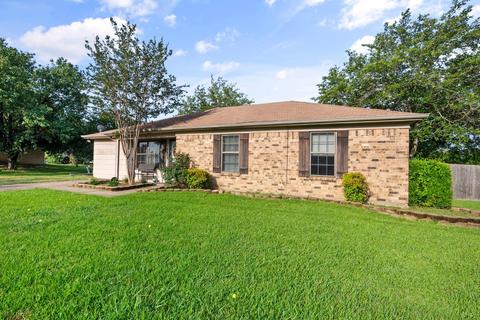 1029 Hidden Hills Dr, Corsicana, TX 75110
