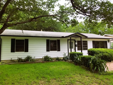 907 Collin Dr, Euless, TX 76039 photo 21