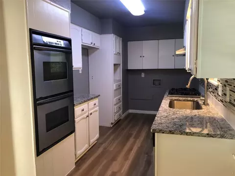 907 Collin Dr, Euless, TX 76039 photo 3