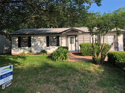 907 Collin Dr, Euless, TX 76039 photo 1
