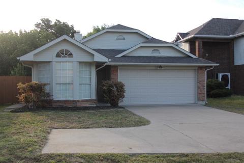 1209 Canoe Ln, Plano, TX 75023