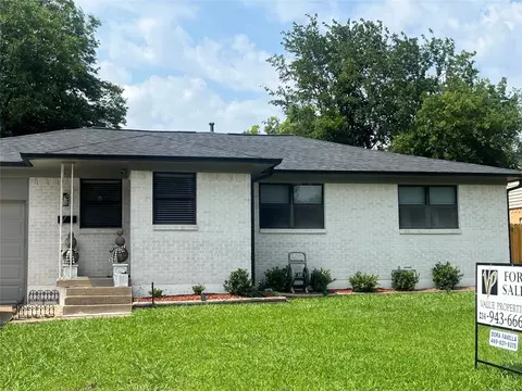 3425 Moon Dr, Mesquite, TX 75150