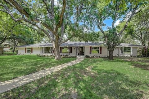 202 Overhill Dr, Waxahachie, TX 75165