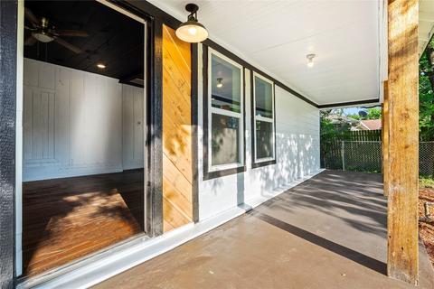 710 N Main St, Ector, TX 75439 photo 3