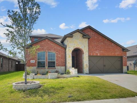 6400 Wales St, Aubrey, TX 76227