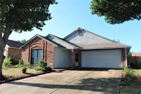2410 Brookdale Dr, Arlington, TX 76014