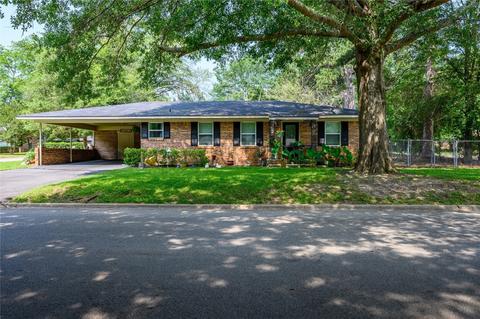 1100 N Montgomery St, Gilmer, TX 75644