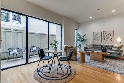 3920 Travis St #17, Dallas, TX 75204