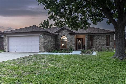 4816 Prairie Creek Trl, Fort Worth, TX 76179