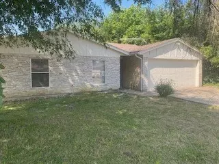 120 Lorie St, Alvarado, TX 76009