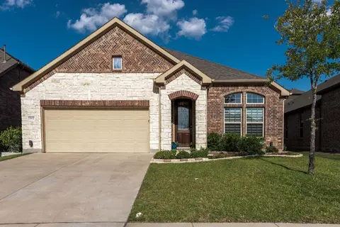 15432 Bluffdale Dr, Roanoke, TX 76262