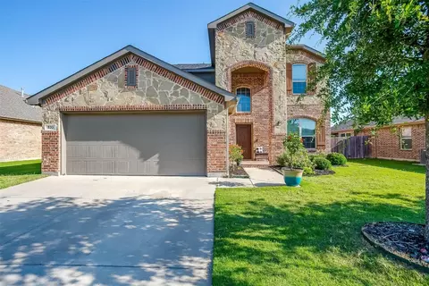 533 Peach Ln, Burleson, TX 76028