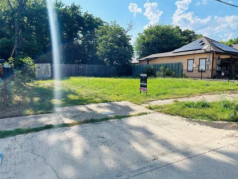 3733 Vineyard Dr, Dallas, TX 75212