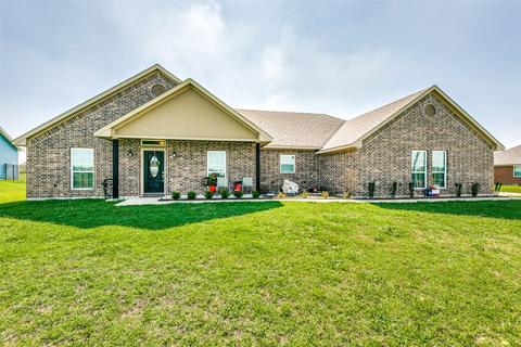 912 N Mesquite St, Muenster, TX 76252