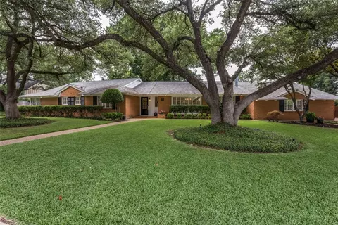 4204 Warnock Ct, Fort Worth, TX 76109