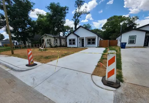 2823 Farragut St, Dallas, TX 75215