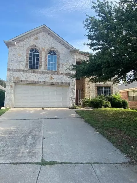 3901 Aldersyde Dr, Fort Worth, TX 76244