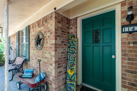 1141 Bowie St, Sulphur Springs, TX 75482
