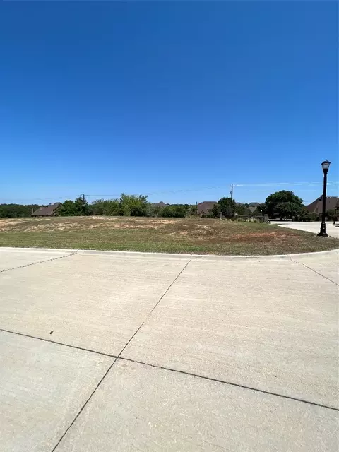 1733 Oakbrook Dr, Keller, TX 76262