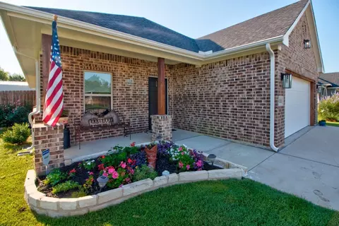 203 Fitzgerald, Tioga, TX 76271