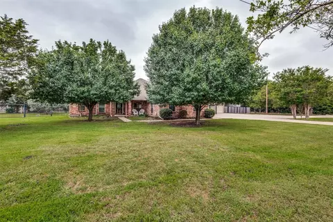 725 Cordes Dr, Venus, TX 76084