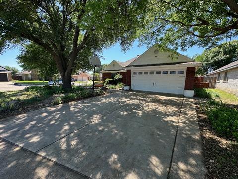 1216 Princeton Pl, Euless, TX 76040