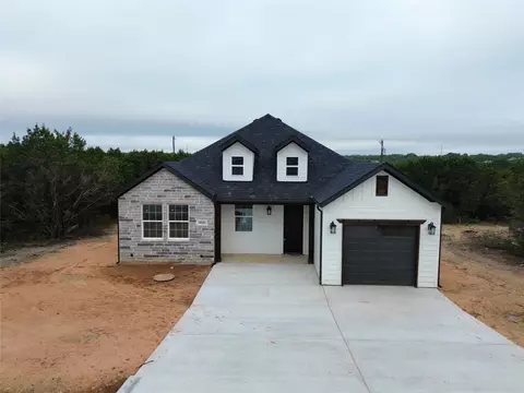 5630 Barkridge Dr, Granbury, TX 76048