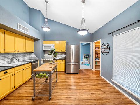 7100 Elliot Ct, The Colony, TX 75056