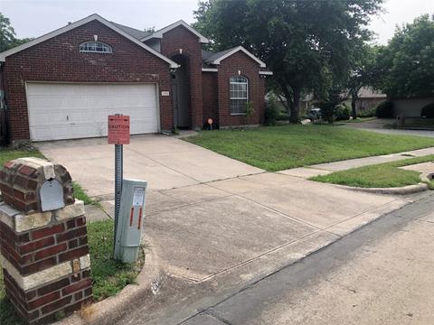 1302 Mill Xing, Garland, TX 75040