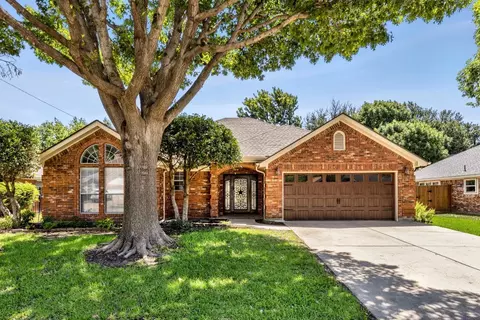 320 Austin St, Keller, TX 76248
