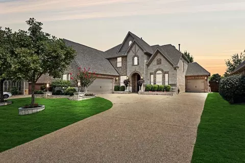 2820 Waverley Dr, Trophy Club, TX 76262