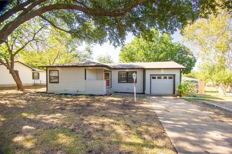 321 Elm Dr, Rockwall, TX 75087