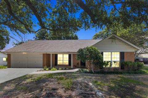 5813 Walraven Cir, Fort Worth, TX 76133