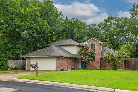 5602 Louise Way Dr, Arlington, TX 76017