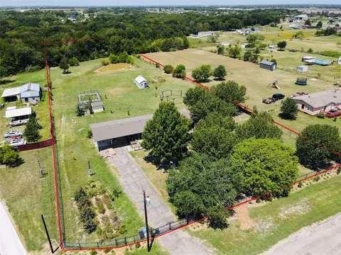 3414 Meadow Dr, Caddo Mills, TX 75135